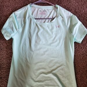 Under Armour brand SS Top size Medium!